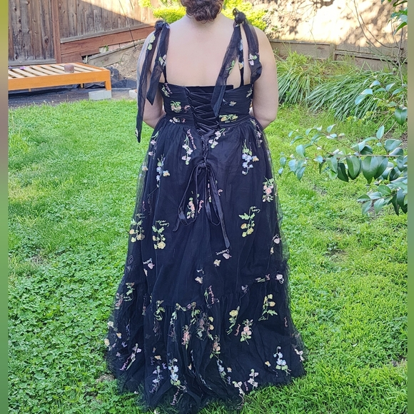 Floor-length Gown / Prom Dress / Formal Floral Tulle Dress / Long Flower Dress - Picture 2 of 3